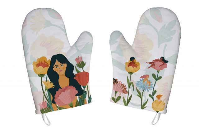 Oven gloves flower or woman