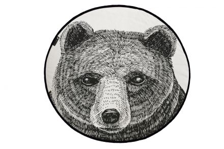 rug canva grizzly bear