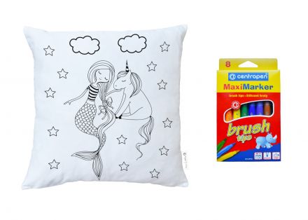 Colouring cushion talking under the stars