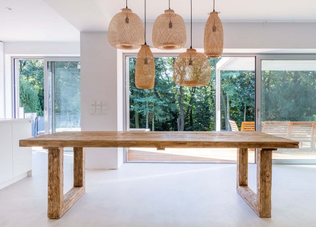 Stůl z dřevěného masivu 100x260 cm